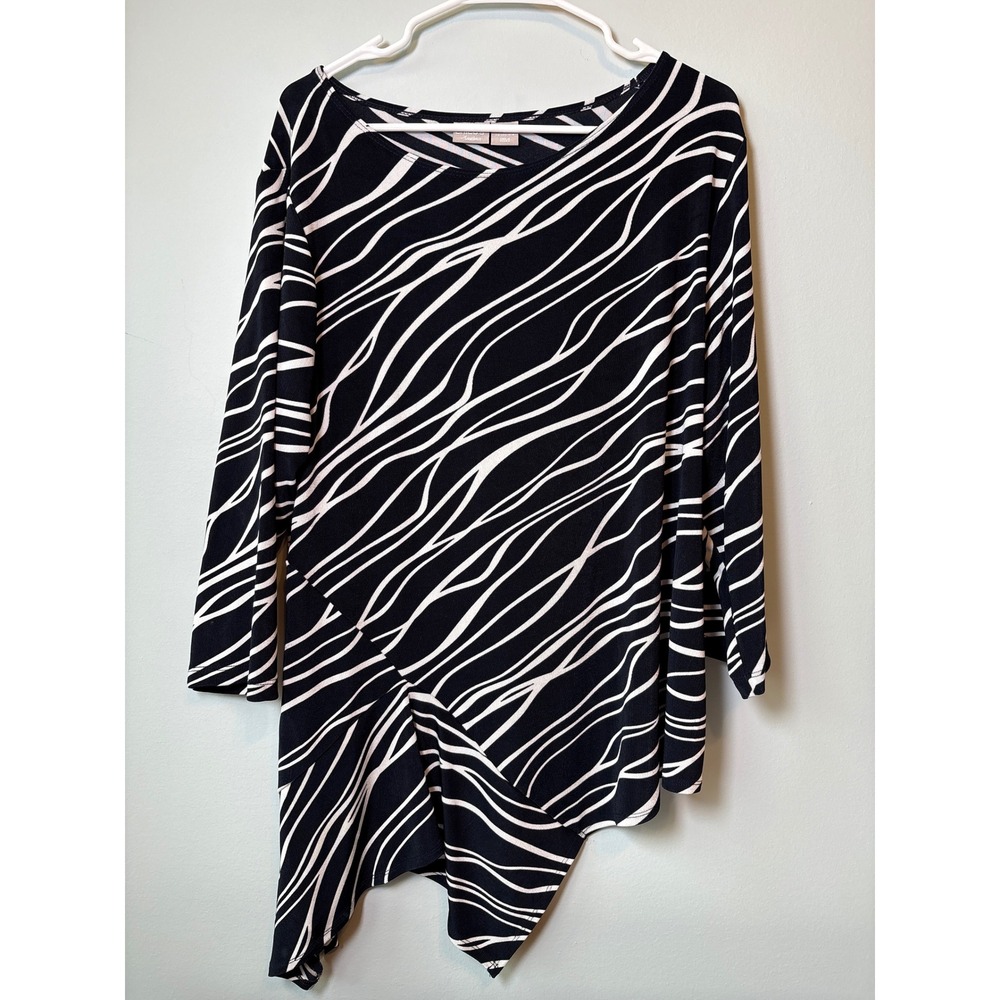 Chicos Travelers Black White Abstract Wave Asymmetric Tunic Top Size 3 XL‎ 16/18
